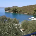 Topolovec * Luka (Dugi Otok)