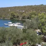 民宿 Topolovec Luka (Dugi Otok)