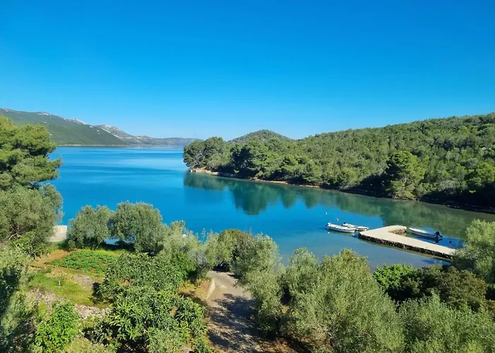 Topolovec * Luka (Dugi Otok)