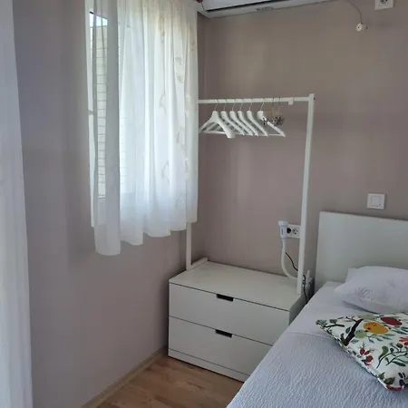 Topolovec Ostanak kod kuće *