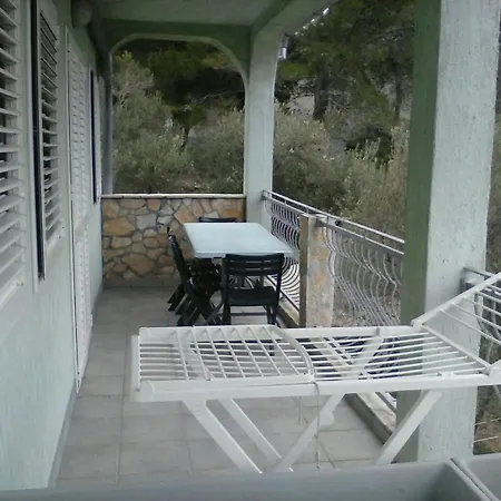 Проживание в семье Topolovec