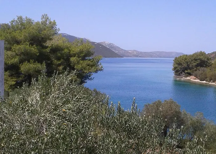 Topolovec Luka (Dugi Otok)